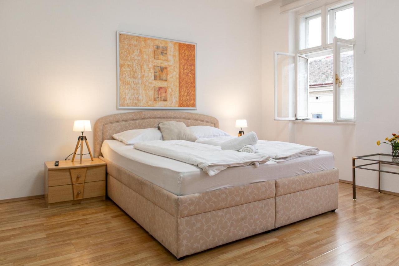 Budget City Stay - Near Wiener Stadthalle Ideal For Longstays Экстерьер фото